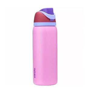 Owala FreeSip 32 ounce bottle in Electric Orchid!!